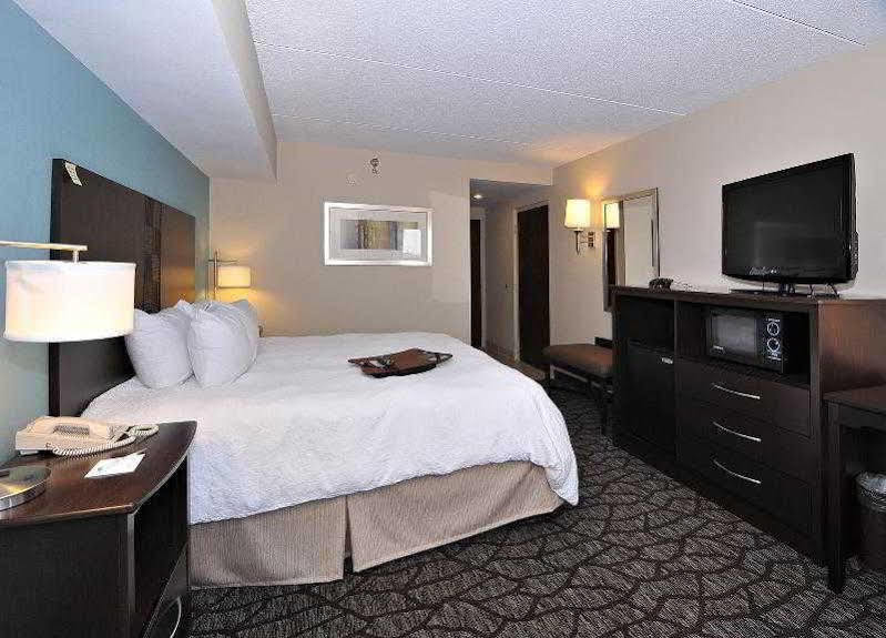 Hampton Inn עדן מראה חיצוני תמונה